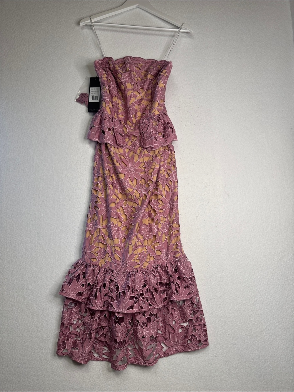 Elliatt Charter Strapless Dress in Mauve, Size Medium - Picture 7 of 15